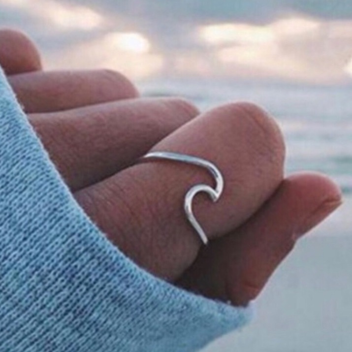 Pura Vida Sterling Silver Wave Ring Size 7 Gift Set Stickers Pouch Beach 19$